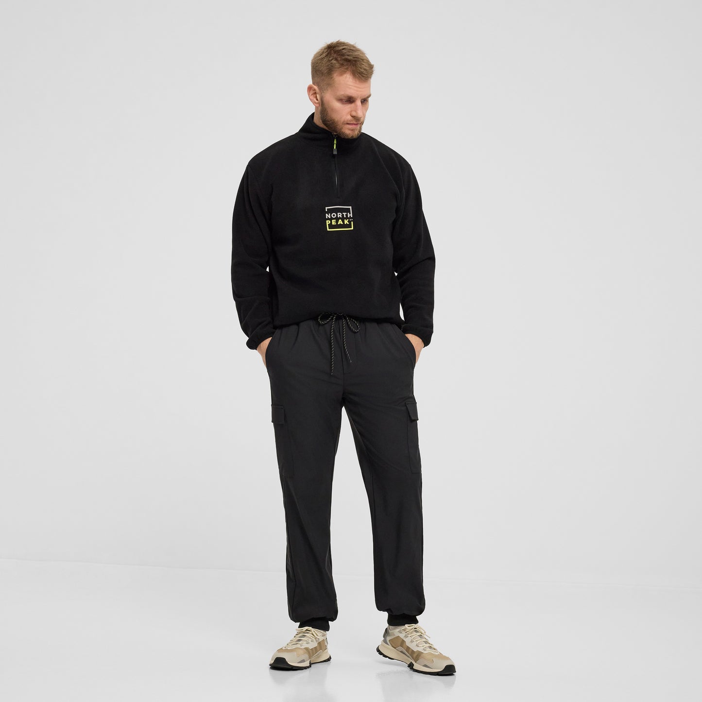 43711 North Sport Full elastics cargo pants, 099 Black