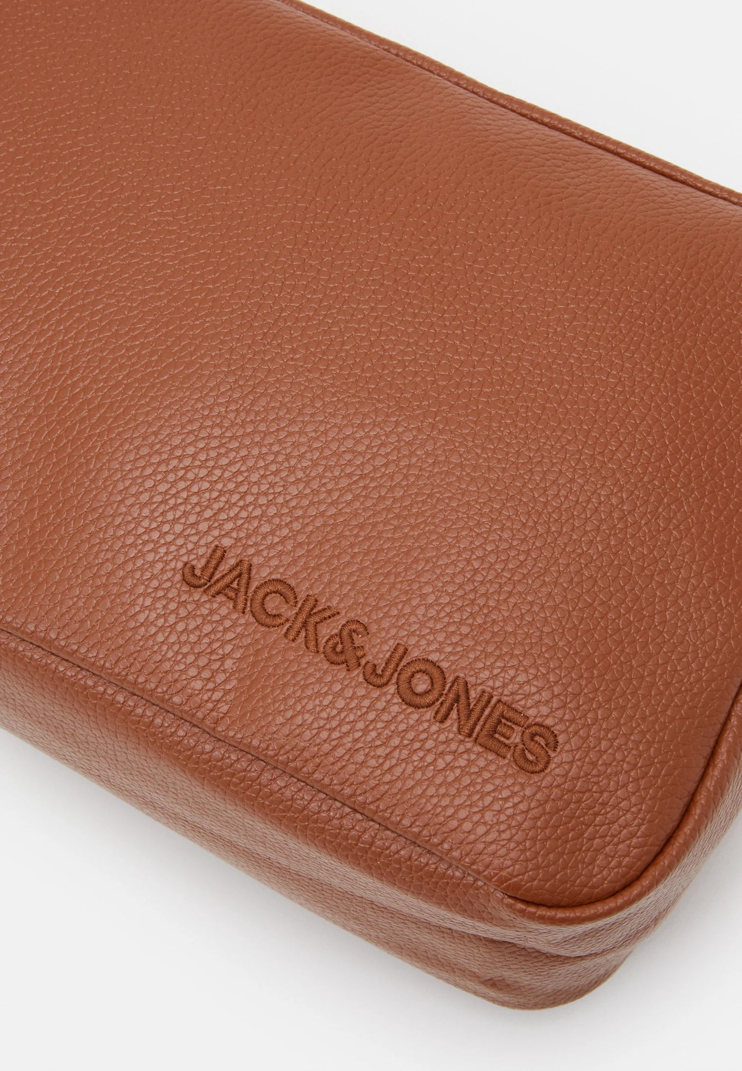 12182860 JACJAY TOILETRY BAG